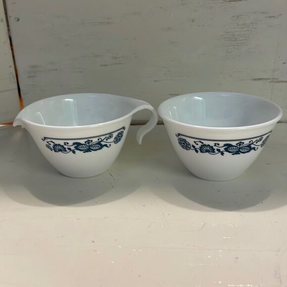 Vintage 1972 Corelle Old Town Blue/Blue Onion by Corning sugar bowl & creamer - Picture 1 of 16